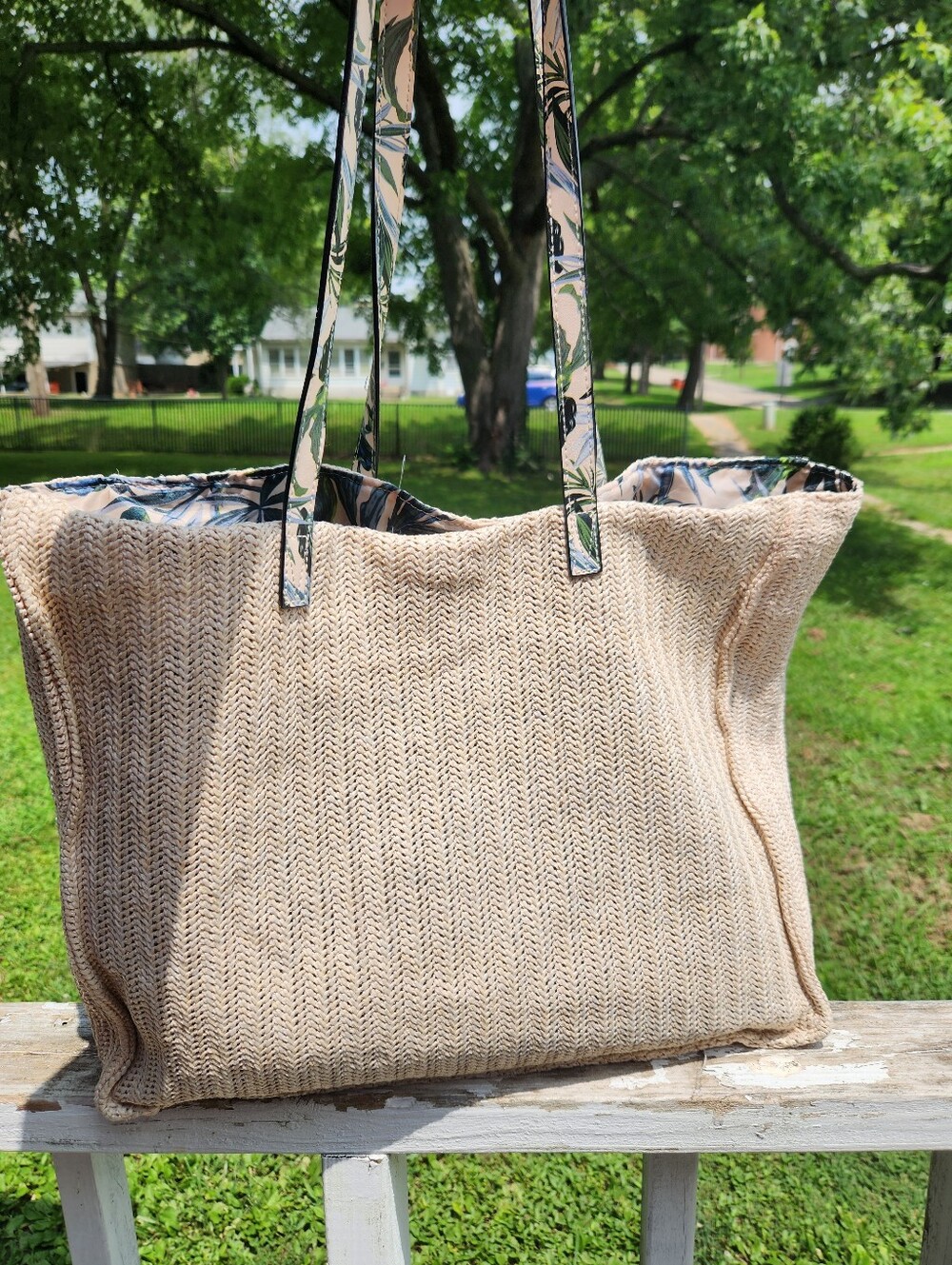 Victoria's Secret Tote Shoulder Beach Woven Straw Weekender Bag 2020 Ltd Edition - Picture 3 of 11